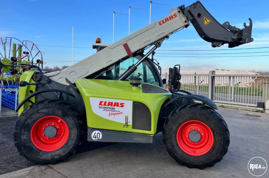 Claas Scorpion 7040 Plus Varipower Claas Scorpion 7040 Plus Varipower