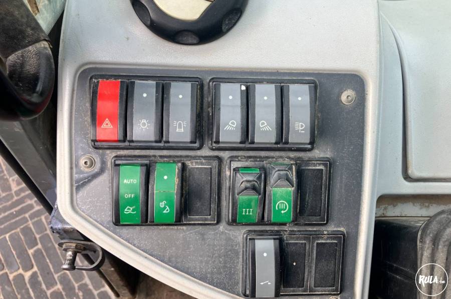 Claas Scorpion 7040 Plus Varipower Claas Scorpion 7040 Plus Varipower