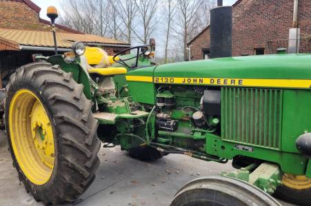 John Deere 2130 John Deere 2130