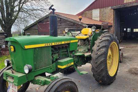 John Deere 2130 John Deere 2130