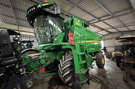 John Deere, T660