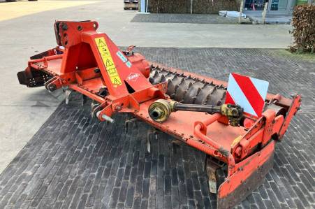 Kuhn HR 302 M 