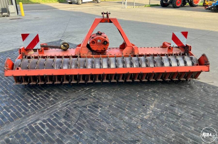 Kuhn HR 302 M 