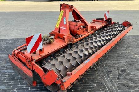 Kuhn HR 302 M 
