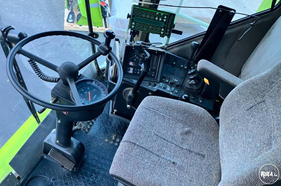 Claas Dominator 204 Mega 