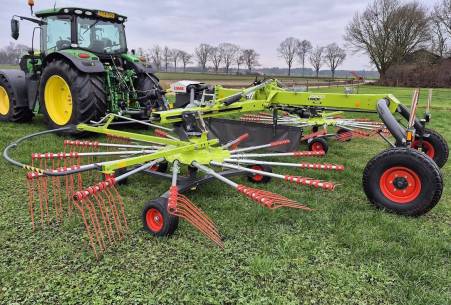 Claas Liner 2900 Trend 