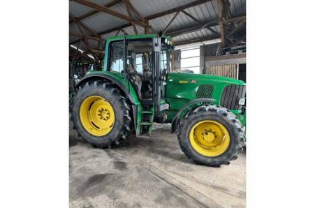 John Deere, 6520